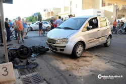 Si ribalta con l'auto, poi disintegra scooter: 50enne in ospedale con "codice rosso" - Corriere Salentino