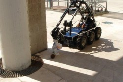 Bomba ai piedi del "Centrum", ma era solo un innocuo ordigno bellico - Corriere Salentino