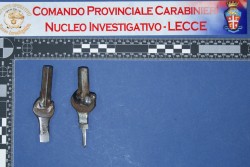 Furto di armi al CFS, perquisito un uomo di Leverano: rinvenute attrezzature da scasso e munizioni - Corriere Salentino