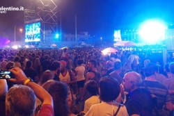 #NottedellaTaranta2014: incontro tra culture per un messaggio di pace. E la pizzica fa ballare un “esercito di tarantati” - Corriere Salentino
