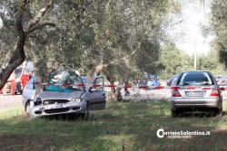 Fuori strada con l'auto, si schianta contro un albero: muore artigiano 69enne - Corriere Salentino