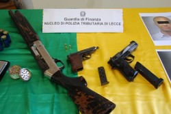 Un chilo di eroina nell'airbag, armi in casa: arrestati due corrieri leccesi - Corriere Salentino