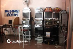 Ancora un bar nel mirino dei ladri, svuotate slot e macchinetta cambiasoldi - Corriere Salentino