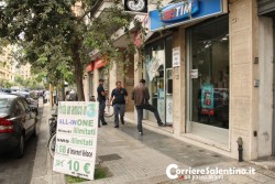 Razzìa in pieno centro, ladri svaligiano negozio di telefonia. A Galatina "colpo" in farmacia - Corriere Salentino