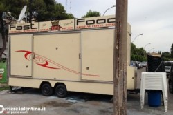 Terzo attentato in un anno, nel mirino ancora il "paninaro" dell'Obelisco - Corriere Salentino