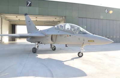 Il T 346A esce dall'hangar