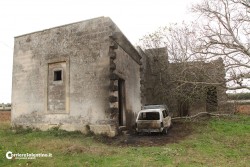 Raid con pistola e molotov in un negozio di detersivi: sparano ed appiccano incendio in pieno giorno - Corriere Salentino