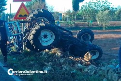 Tremendo schianto tra auto e trattore sulla provinciale: mezzi distrutti, due feriti in ospedale - Corriere Salentino