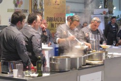 Gran Finale ad Agrogepaciok con lo showcooking di Filippo La Mantia - Corriere Salentino