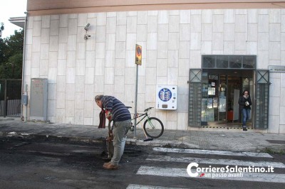 Auto-incendiata2