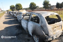 Prima il furto dal guardaroba, poi l'incendio delle auto: raid contro il "Meeting" di Copertino - Corriere Salentino