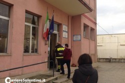 Rischio crollo solaio, i Vigili del Fuoco alla scuola primaria di Merine di Lizzanello - Corriere Salentino