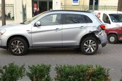 Ancora incidenti in città: scontro tra due auto nei pressi delle Marcelline - Corriere Salentino
