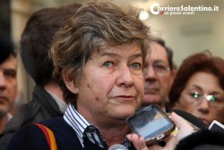 Camusso abbraccia donna licenziata per cancro e sposa la lotta della Ico Tito Schipa - Corriere Salentino