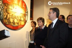 Camusso abbraccia donna licenziata per cancro e sposa la lotta della Ico Tito Schipa - Corriere Salentino