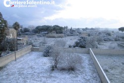 L'Italia nella morsa del gelo, neve in Puglia - Corriere Salentino