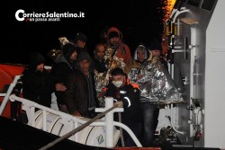 Ancora uno sbarco sulle coste salentine, 11 migranti soccorsi al largo di S. Maria di Leuca - Corriere Salentino