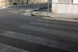 Dantes: "Strisce pedonali assenti o quasi del tutto sbiadite. Urge una soluzione immediata" - Corriere Salentino