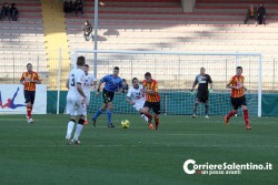 Il Lecce batte il Savoia e si rimette in corsa. La Nord contesta i Tesoro - Corriere Salentino