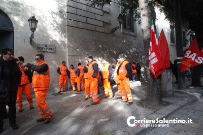 Protesta-Prefettura-Albaservice-(1)