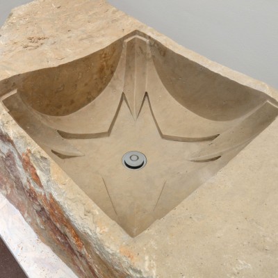 Lavabo “Squadro” di Fernando Longo – foto di Raffaele Puce