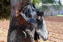 Urto durante il sorpasso, auto si ribalta nelle campagne: padre e figlia in ospedale - Corriere Salentino