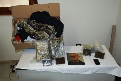Pacco "stupefacente" dalla Spagna, i finanzieri si fingono postini: scatta un arresto, sequestrati sei chili di droga - Corriere Salentino