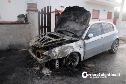 Notte “rovente” ad Alliste e Racale, incendiate tre vetture - Corriere Salentino