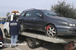 Assalto al centro commerciale, i carabinieri ritrovano la bolgetta dei soldi e puntano verso Bari - Corriere Salentino