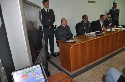 falsi braccianti brindisi