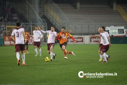 Il Lecce perde 1-0 contro la capolista Salernitana e scivola al quinto posto - Corriere Salentino