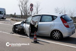 Schianto frontale sulla 274, cinque feriti: grave una disabile - Corriere Salentino