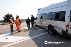 Schianto frontale sulla 274, cinque feriti: grave una disabile - Corriere Salentino