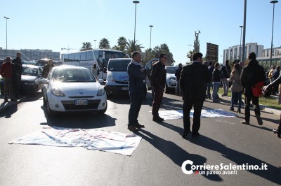 contestazione lecce (2)