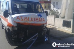 Schianto tra auto ed ambulanza, 27enne rimane incastrato nell'abitacolo per oltre un'ora - Corriere Salentino