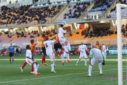 Il Lecce reagisce alle ingiustizie: batte il Benevento con un gol di Papini e rivede i play-off - Corriere Salentino