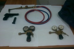 Operazione "Bingo", furti di armi e di documenti d'identità dagli uffici comunali: diciotto arresti - Corriere Salentino