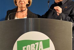Berlusconi: «Fitto voleva andare oltre, ma è fuori». La replica: «Lui è fuori dalla realtà» - Corriere Salentino