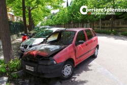 Fiamme danneggiano Fiat Punto, si sospetta il dolo: trovato un accendino - Corriere Salentino