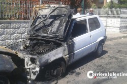 Doppio incendio a Maglie e Veglie nella notte, brucia anche l'auto di un poliziotto - Corriere Salentino