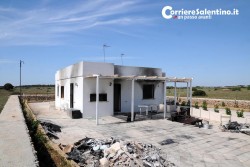 Villetta in fiamme a Lido Pizzo, bruciata l'abitazione estiva del consigliere-poliziotto di Taviano - Corriere Salentino