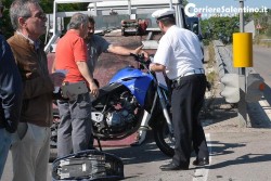 Schianto sul viale alla periferia di Lecce, 29enne leccese in ospedale - Corriere Salentino