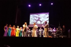 Maggio Musicale Salentino 2015. La cantante gospel Tyna Maria inaugura la 7° edizione regalando energia ed emozioni - Corriere Salentino