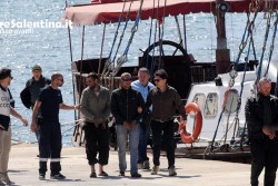 Sbarco nel Capo di Leuca, settanta migranti su barca a vela: arrestati tre scafisti - Corriere Salentino