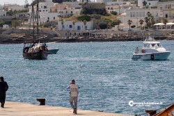 Sbarco nel Capo di Leuca, settanta migranti su barca a vela: arrestati tre scafisti - Corriere Salentino
