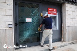 Fallisce l'assalto al bancomat nel sud Salento: è il secondo tentativo in appena 24 ore - Corriere Salentino