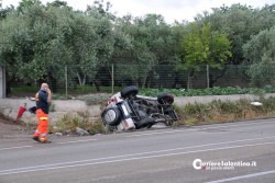 Asfalto viscido, fuoristrada si ribalta: tanta paura per una coppia di coniugi brindisini - Corriere Salentino