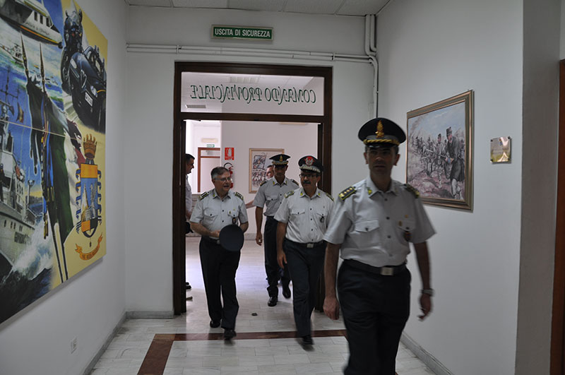 Il comandante interregionale dell’Italia meridionale della Guardia di Finanza in visita nel Salento