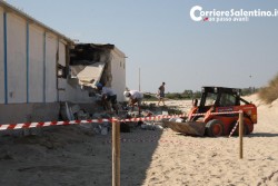 Pestano giovane ambulante, poi tentano di affogarlo: due arresti. Nella notte, attentato contro il lido "La Cambusa" - Corriere Salentino