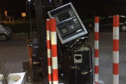 Tenta di portare via la cassa continua di un self service, arrestato commerciante - Corriere Salentino